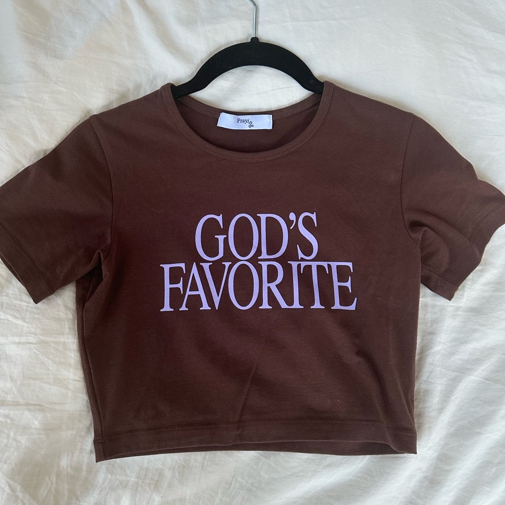God’s Favorite Brown Baby Tee Crop - Praying